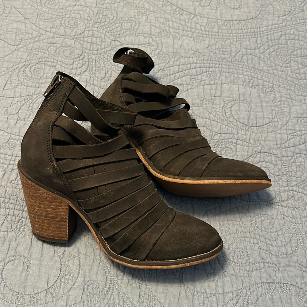 COPY - Free people size 37 ankle boots